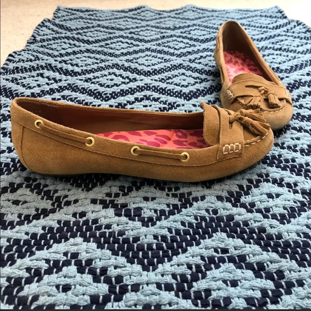 Sperry slip on moccasins, chestnut suede leather